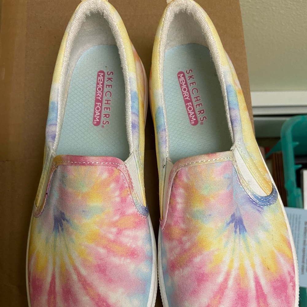 Skechers Shoes